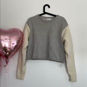 Knitted sweat shirt